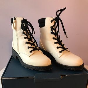 Dr. Scholl’s Tayler White Combat Boots